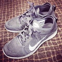 国产运动鞋产品视频大全